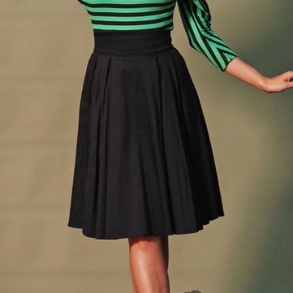 Little Jun Vintage Inspired Pleated Skirt in Solid Black | Laura Byrnes